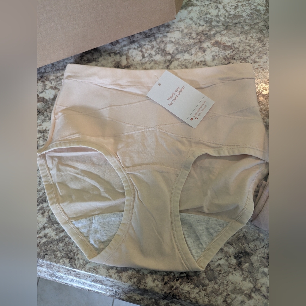 Elegant High-Waist Briefs in Cream